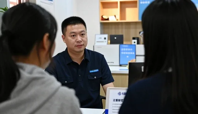 徐州震邦环保科技有限公司注重服务效率应用于户外场地案例介绍